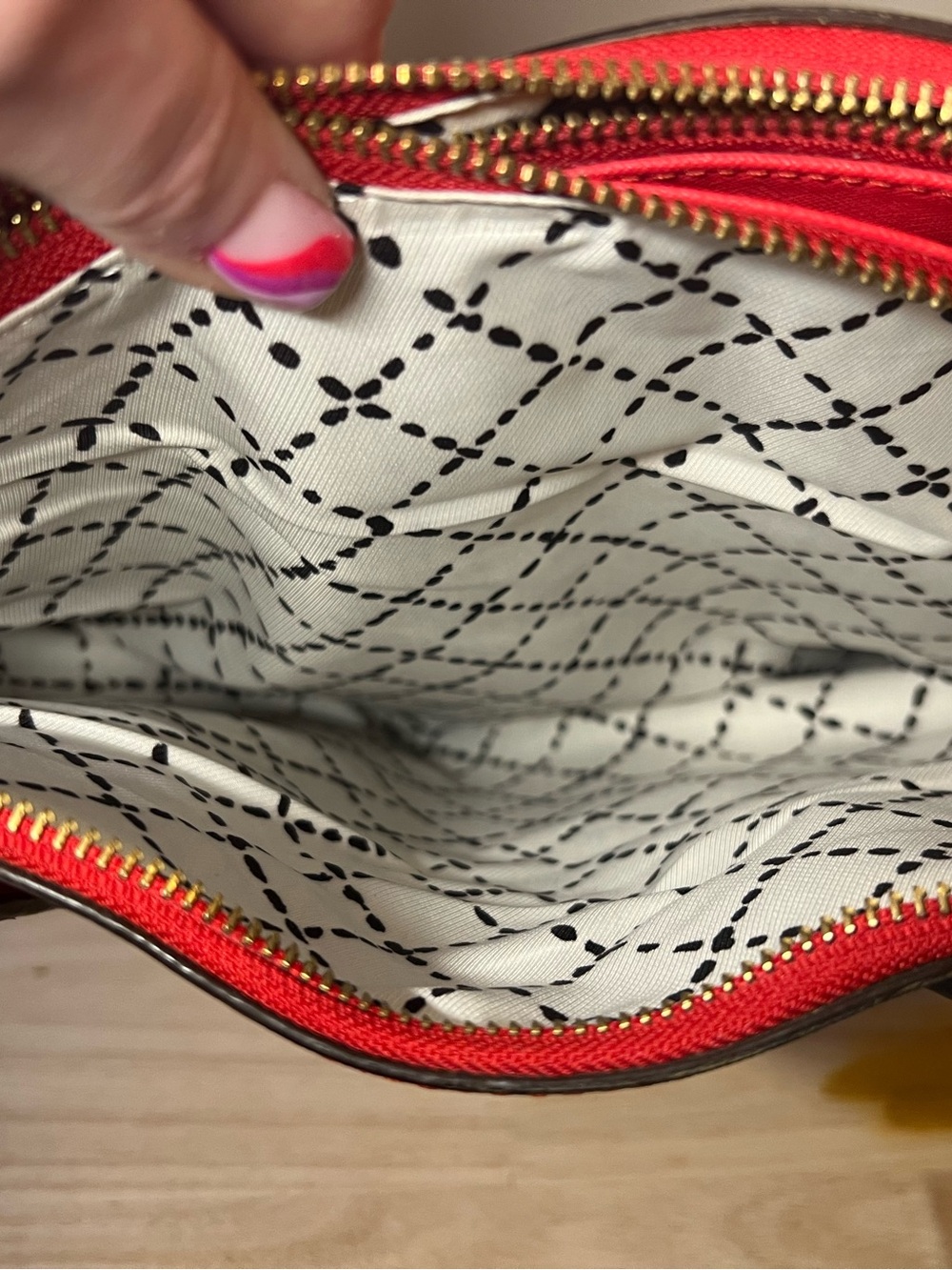 kate spade red leather tote with gold hardware EUC - Picture 7 of 8